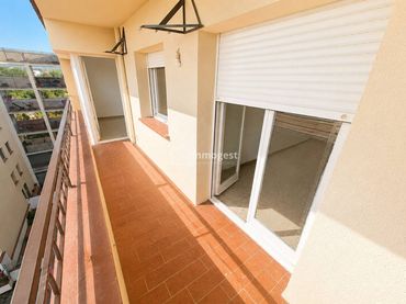 Flat with balcony for sale in Calle Teixidores