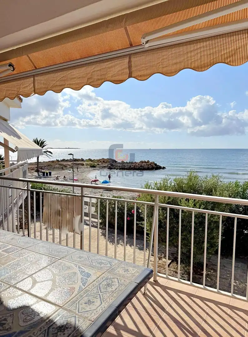 Villa in vendita a Avenida Avenida Armada Española 10, imagen 2