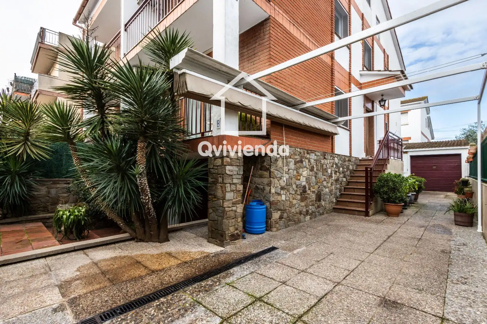 Exterior view of Detached homes for sale in Parets del Vallès  with Air Conditioner, Heating and Private garden