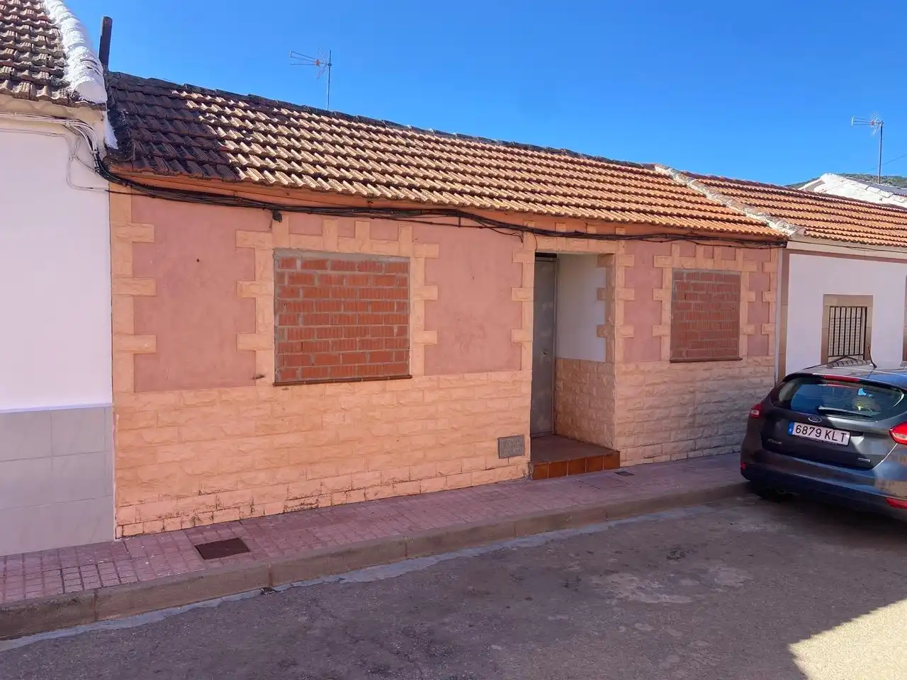 Vista exterior de Casa adosada en venta en Porzuna