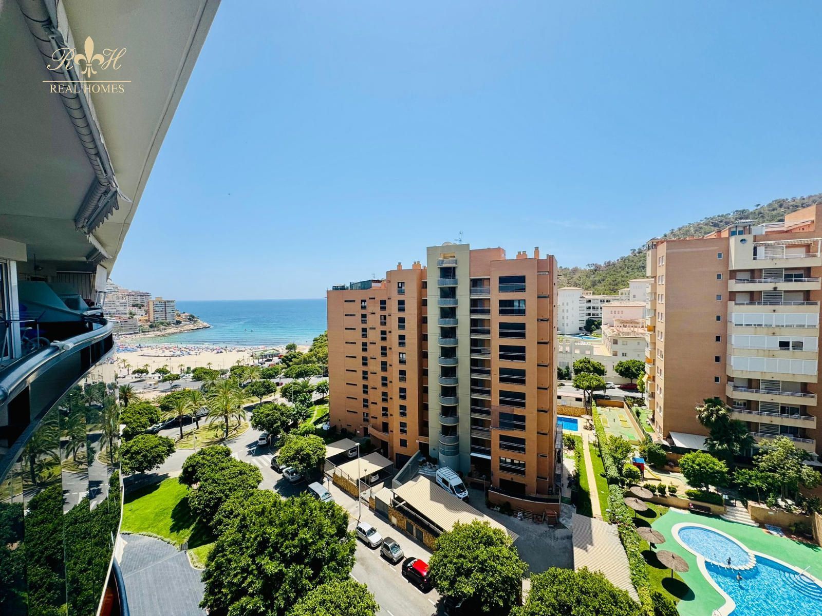 Vista exterior de Àtic de lloguer en Villajoyosa / La Vila Joiosa amb Aire condicionat, Calefacció i Terrassa