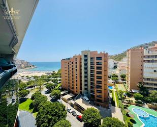 Vista exterior de Àtic de lloguer en Villajoyosa / La Vila Joiosa amb Aire condicionat, Calefacció i Terrassa