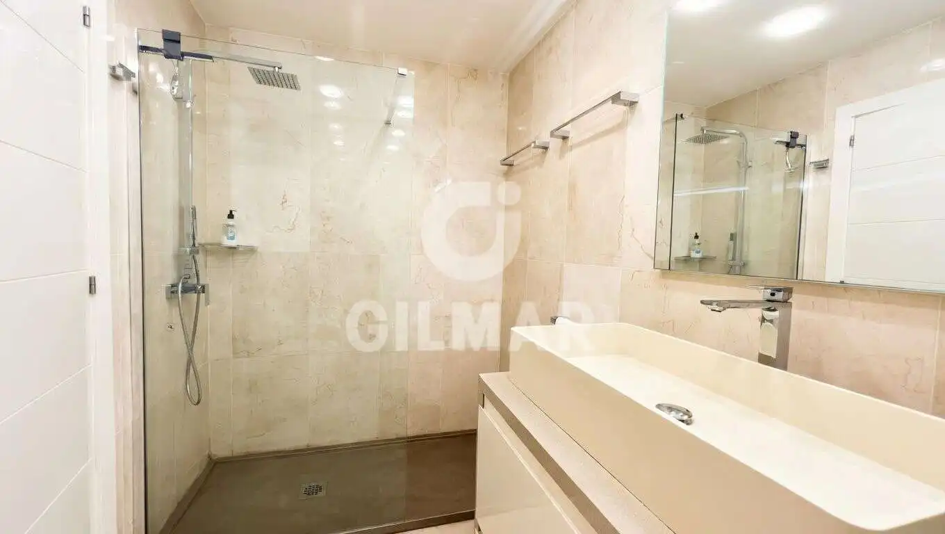 Bathroom of Flat for sale in Adeje  with Air Conditioner, Private garden and Terrace