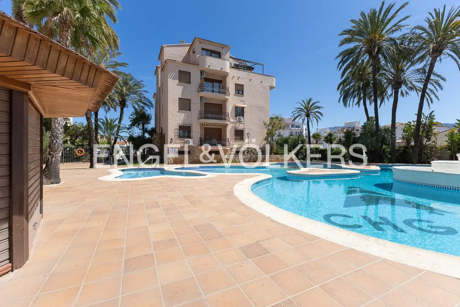 Vista exterior de Ático en venta en Dénia con Aire acondicionado, Calefacción y Jardín privado