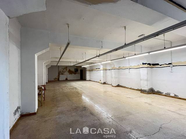 Local comercial en Venta en Les Planes