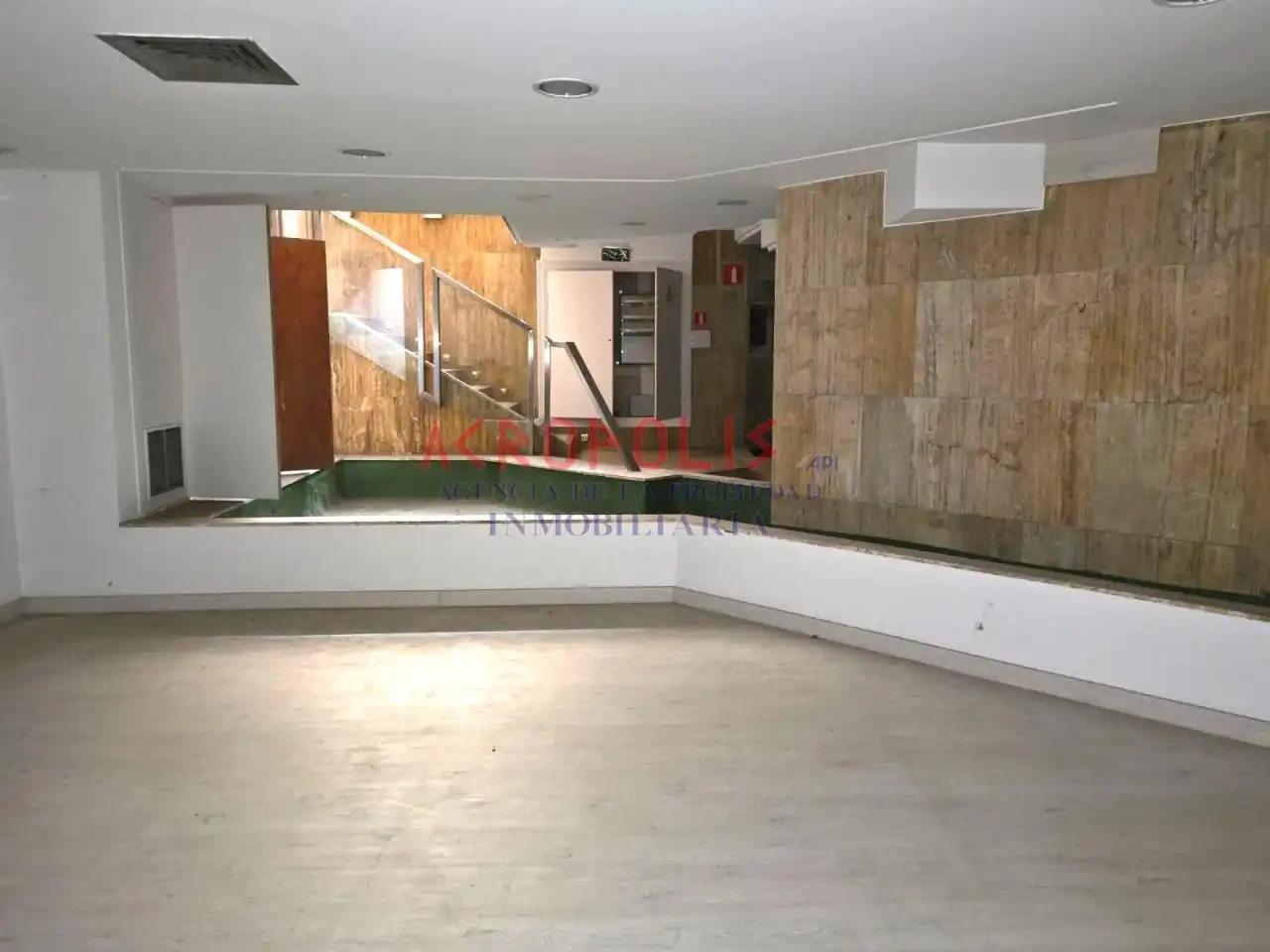 Local comercial en venda a Calle Gil Y Carrasco 3 24001 Leon, imagen 4