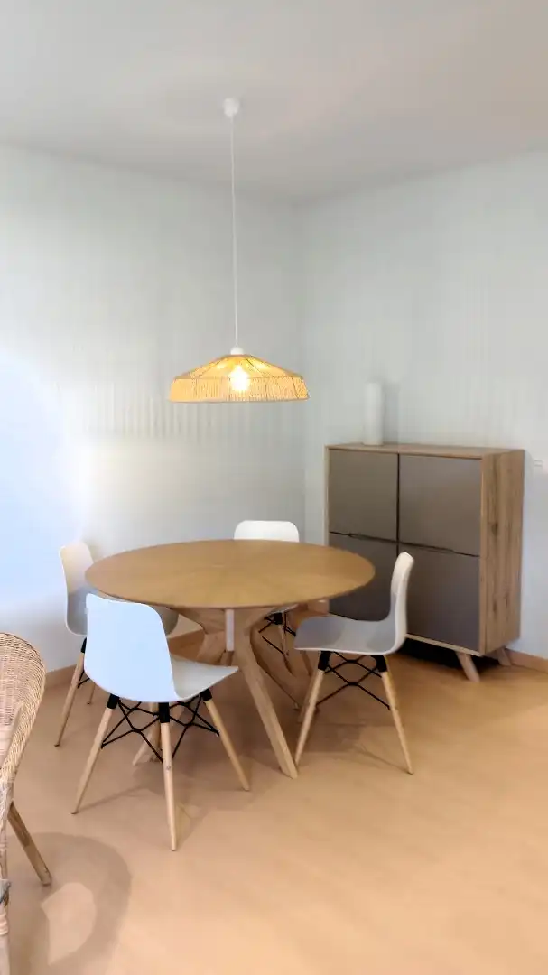 Menjador de Apartament de lloguer en Benicasim / Benicàssim amb Aire condicionat, Calefacció i Jardí privat