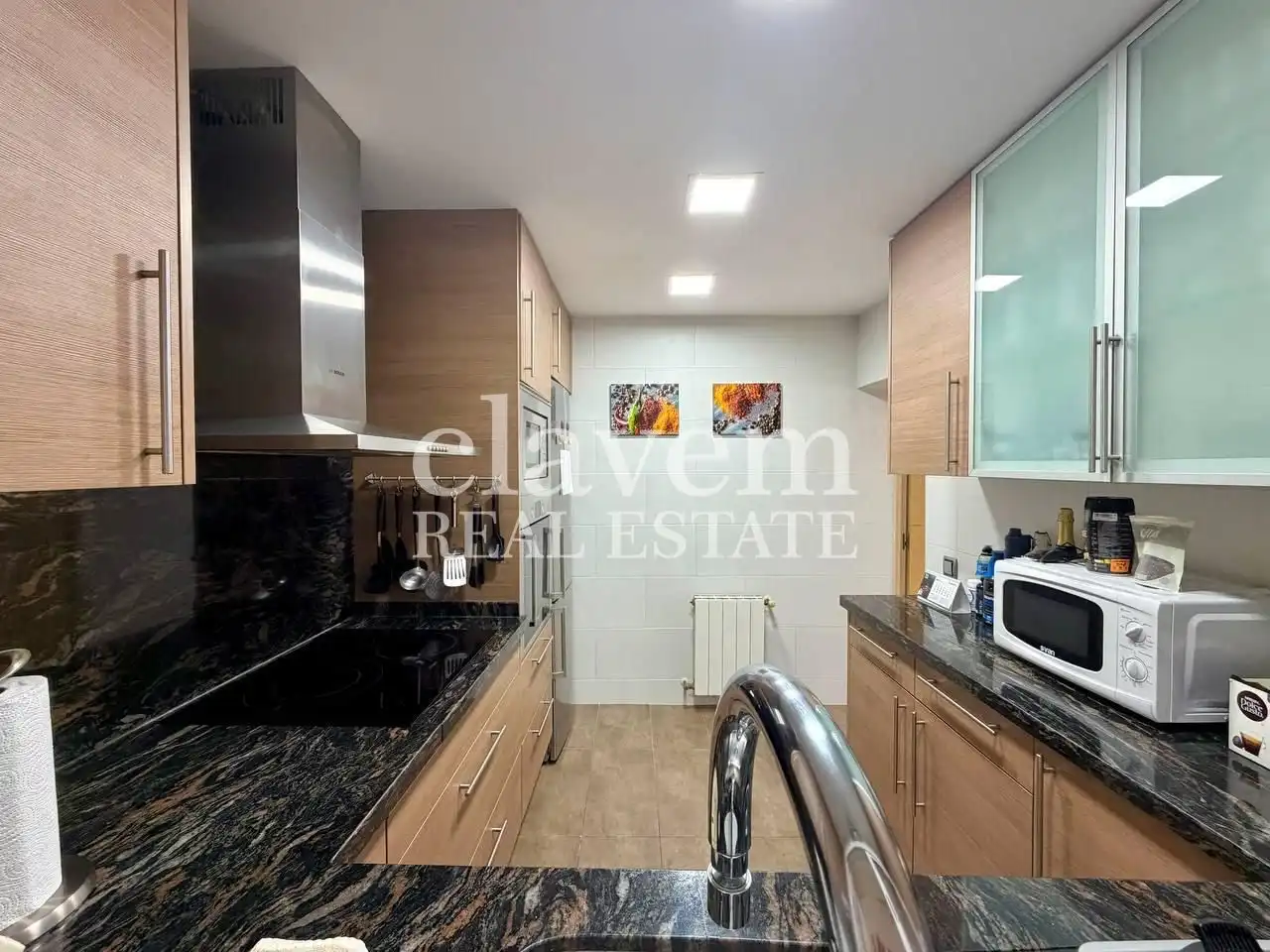 Cocina de Casa o chalet en venta en Barcelona con Aire acondicionado, Jardín privado y Terraza