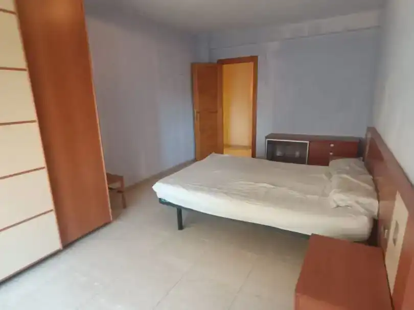 Dormitori de Pis en venda en Elche / Elx amb Aire condicionat i Balcó