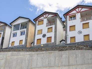 Dúplex en venta en 212 Urbanización Sol y Nieve #PLANTA 0 PUERTA 9