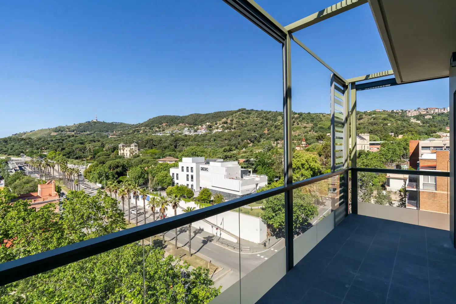 Piso con terraza en venta en Via Augusta 425, imagen 8