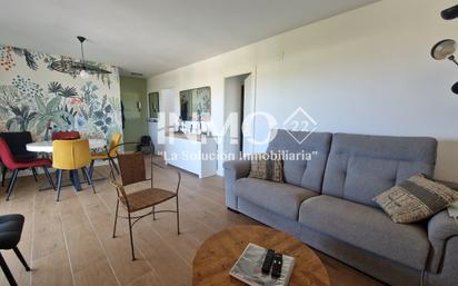 Living room of Flat for sale in Cambrils  with Air Conditioner and Terrace