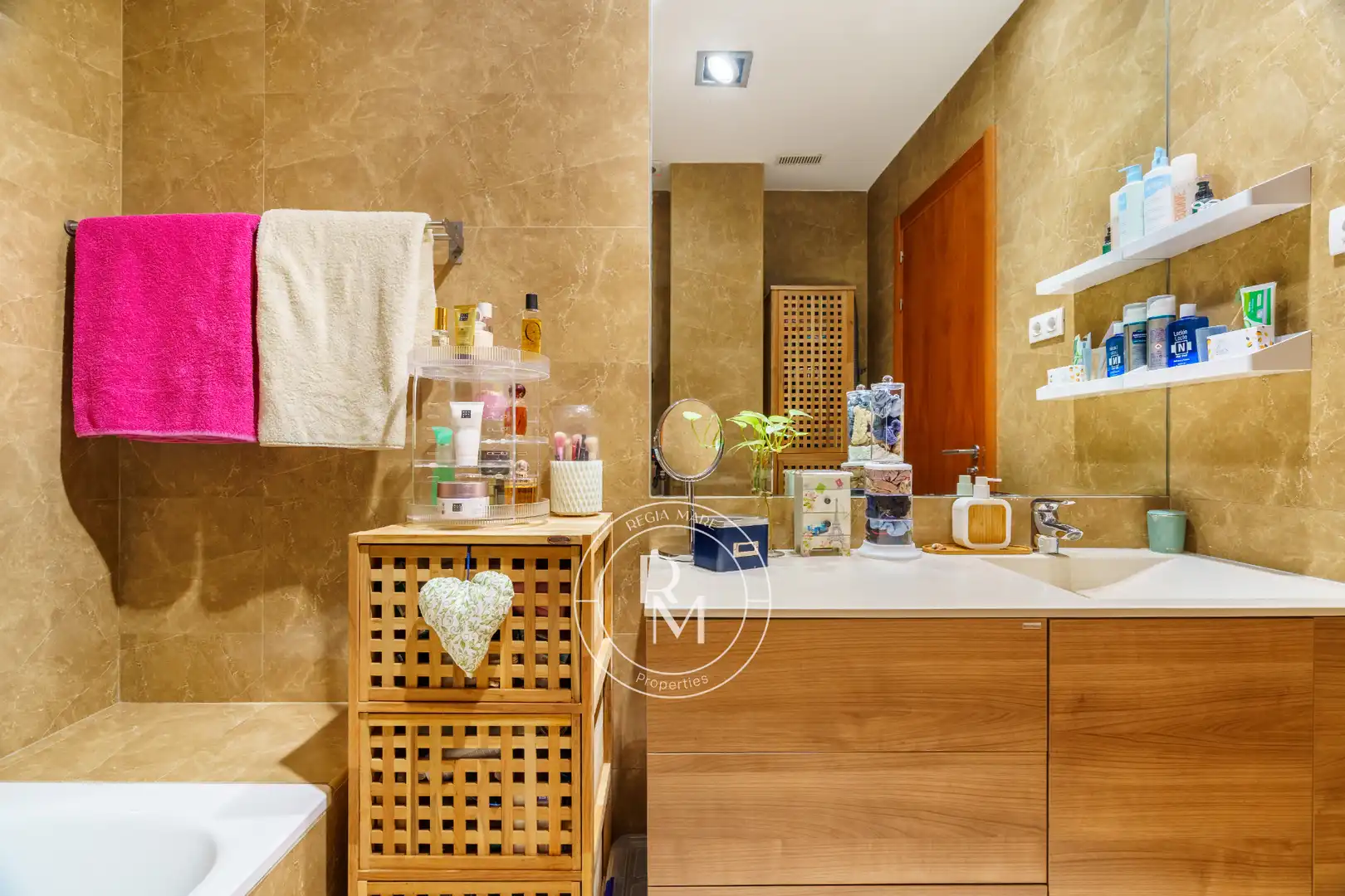 Baño de Apartamento en venta en El Vendrell con Aire acondicionado, Calefacción y Terraza