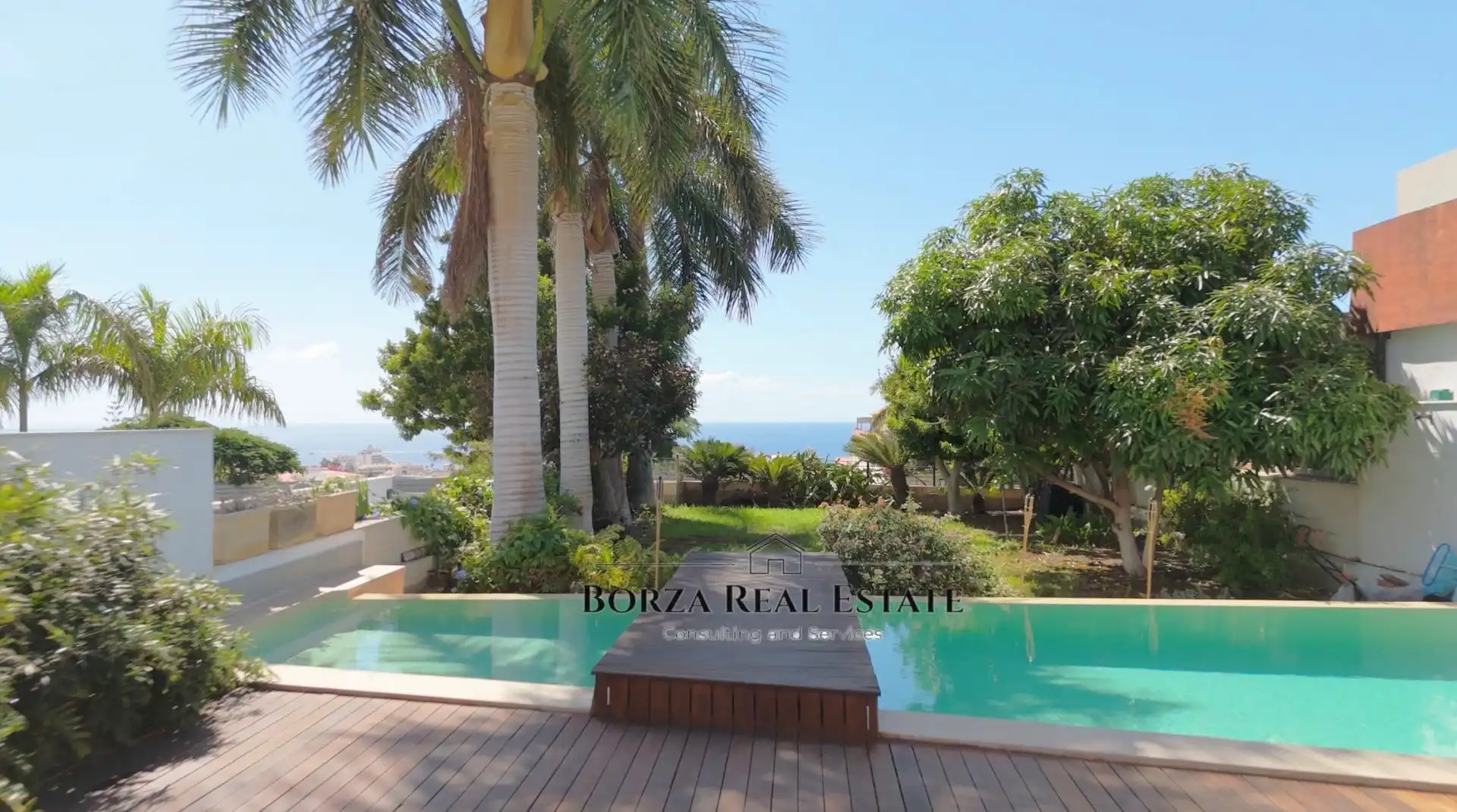 Detached house with pool for sale in Avenida Kurt Konrad Mayer, imagen 2