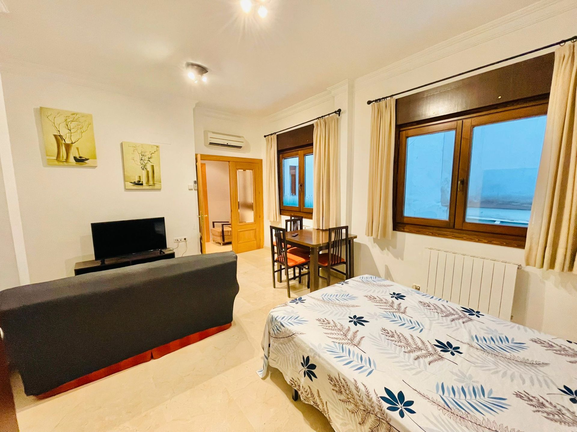 Study to rent in Calle San Matías, San Matías - Realejo, Centro