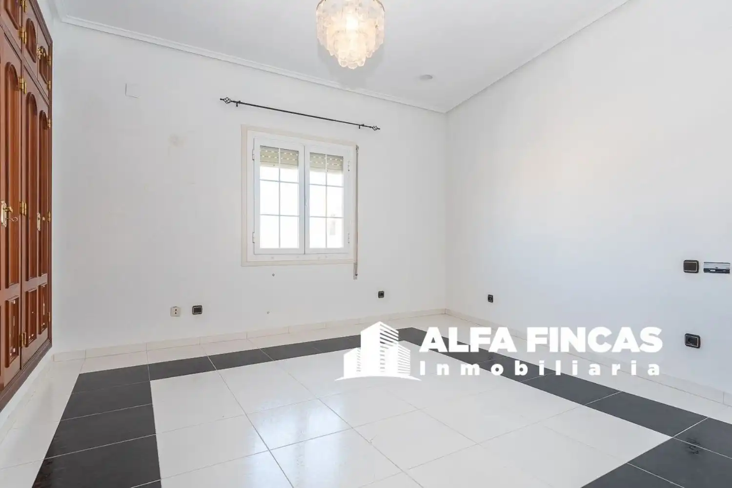 Vista exterior de Casa o chalet en venta en Mota del Cuervo con Aire acondicionado, Jardín privado y Terraza