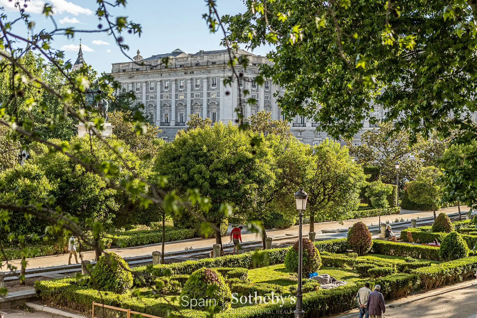 Apartament amb ascensor de lloguer a Plaza de Oriente, imagen 6