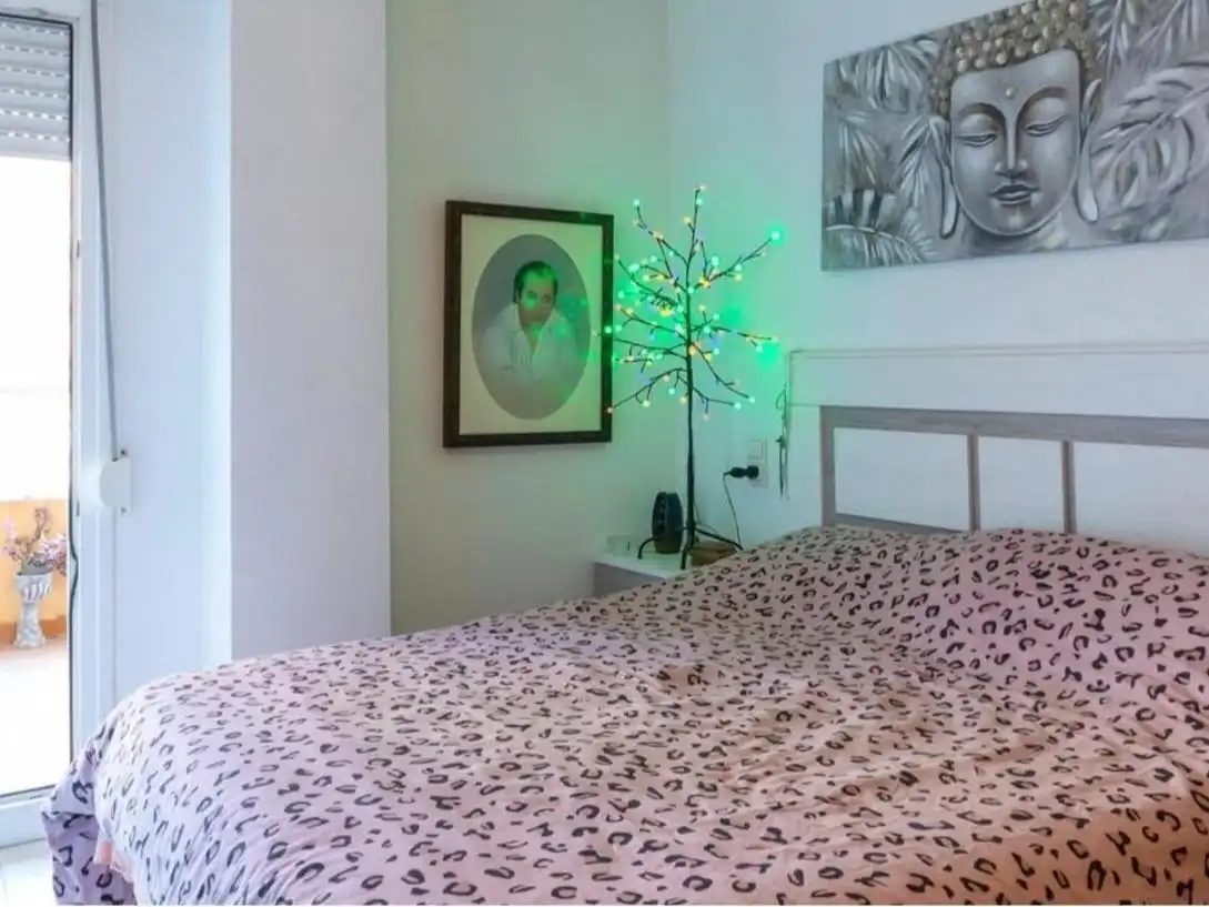 Habitación de Apartamento en venta en Tavernes de la Valldigna con Terraza y Piscina comunitaria