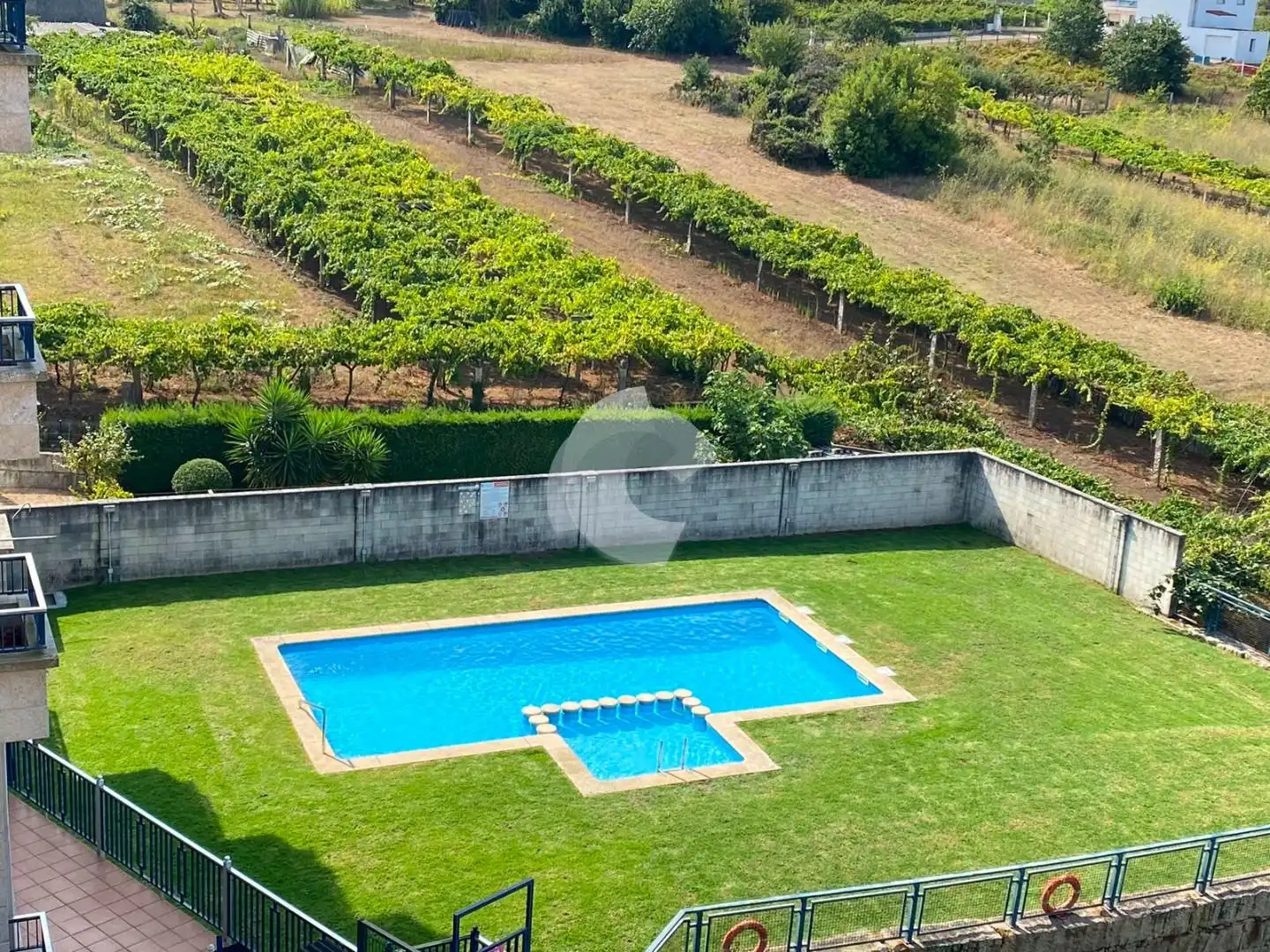 Piscina de Apartament en venda en Sanxenxo amb Calefacció, Traster i Piscina