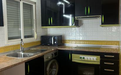 Kitchen of Flat for sale in Alcorcón  with Heating, Terrace and Furnished