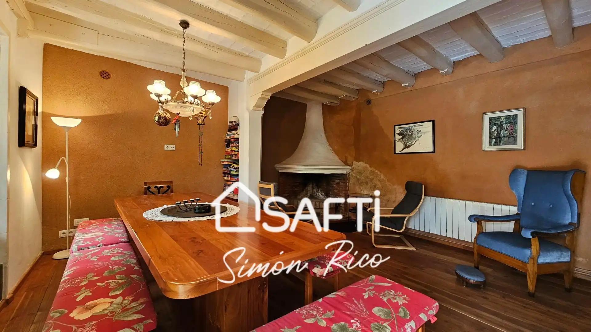 Casa adosada en venta en Gelida