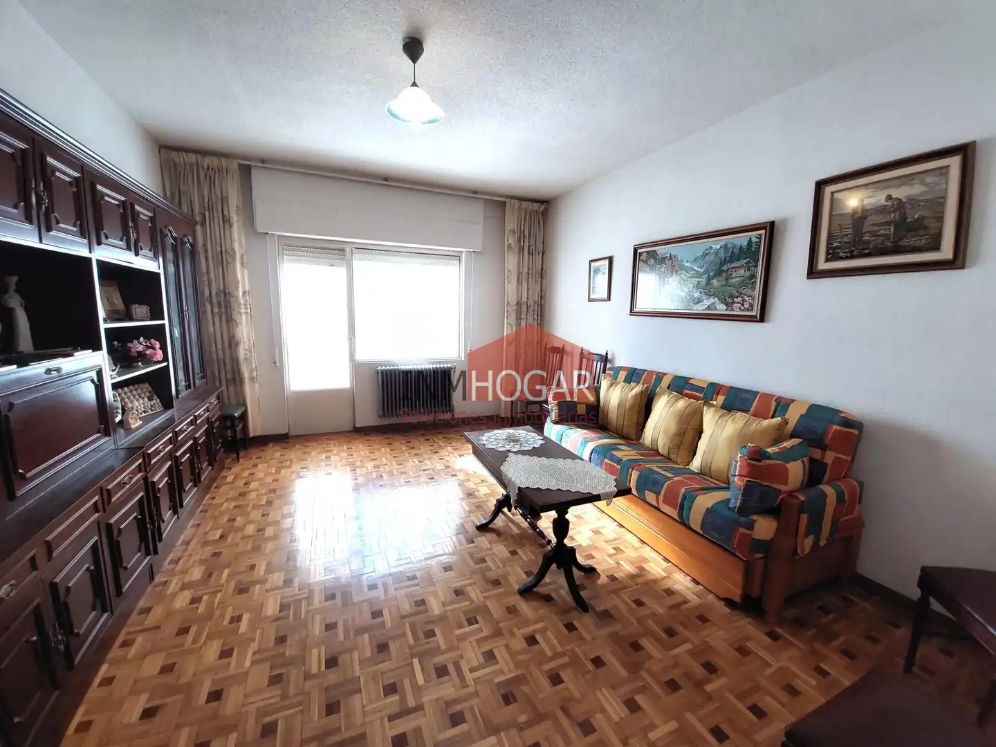 Living room of Flat for sale in Ávila  with Heating, Parquet flooring and Terrace