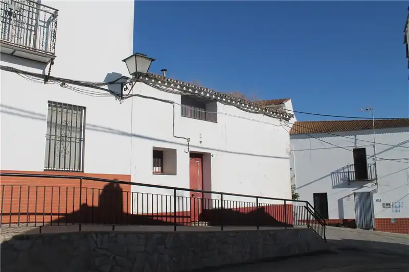 Vista exterior de Pis en venda en Almadén de la Plata