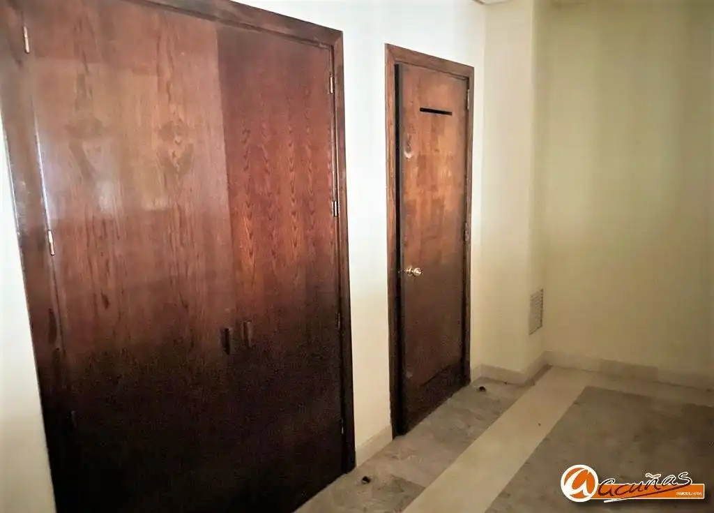 Local comercial en alquiler en Calle Infante Don Fernando, imagen 13