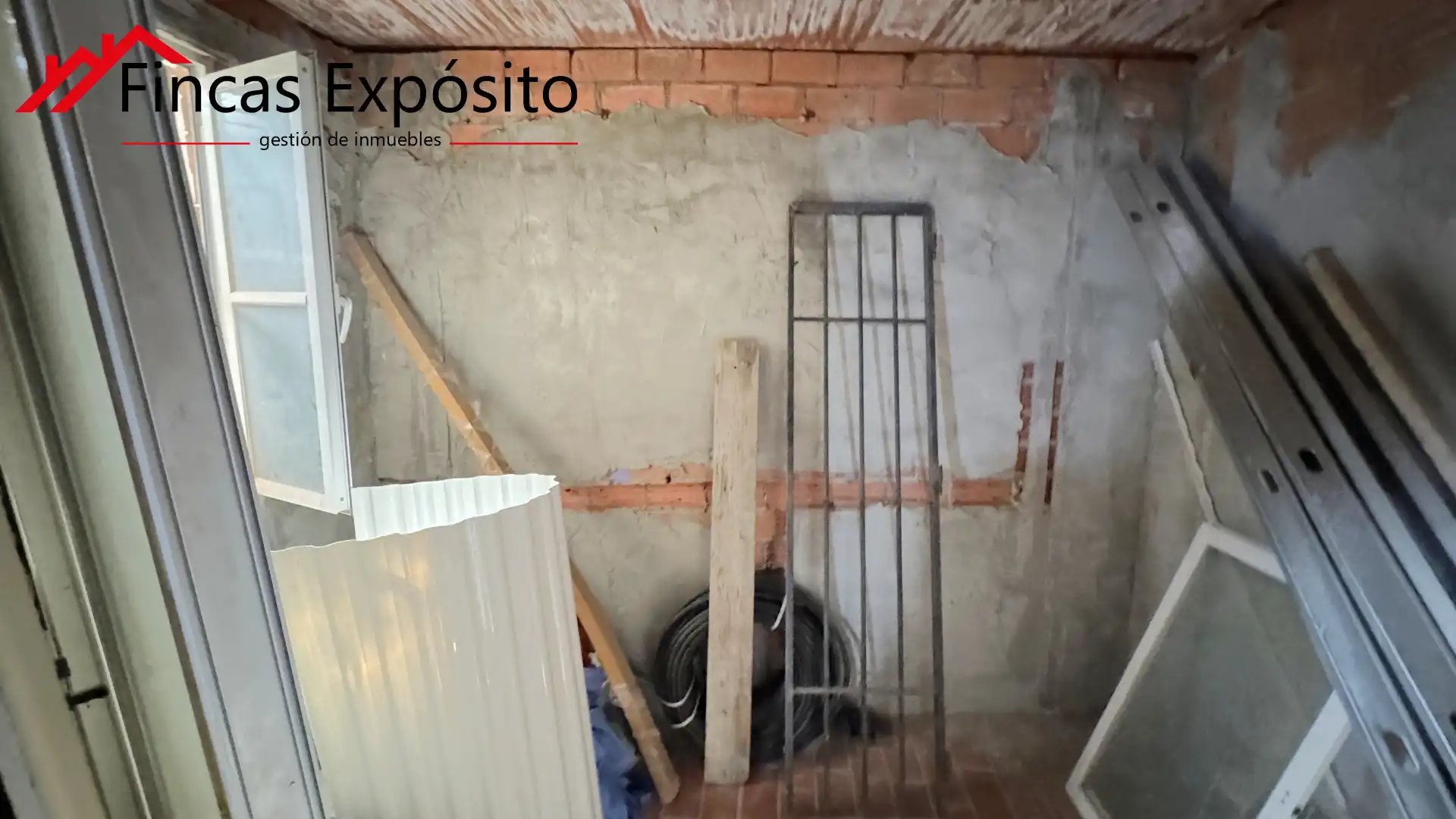 Houses for sale in Vélez-Málaga  with Air Conditioner and Balcony