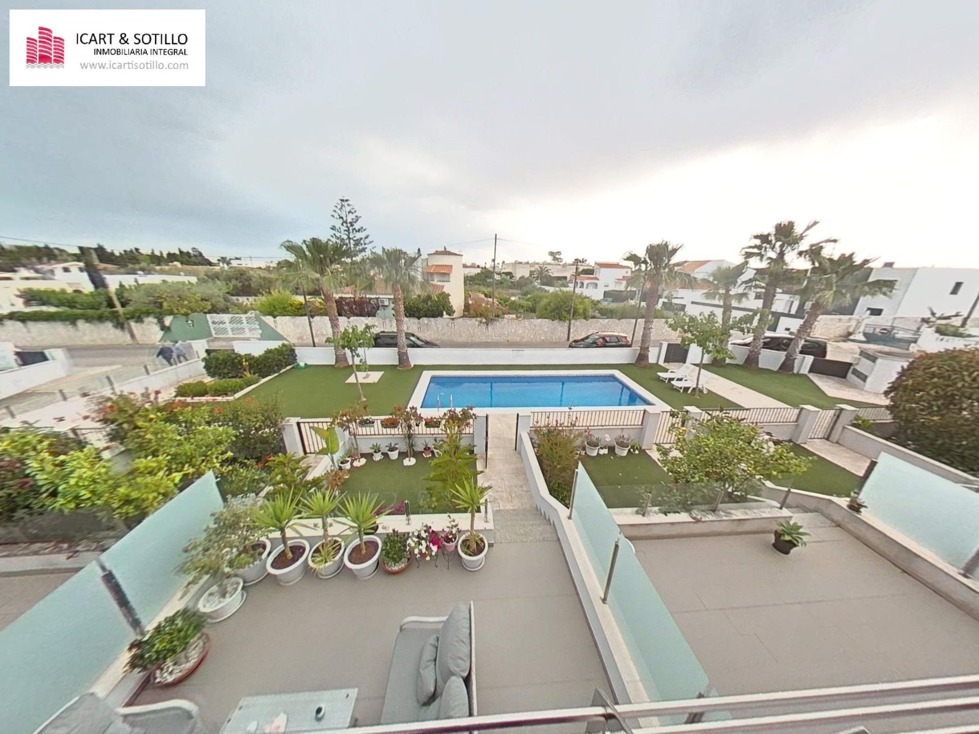 Terrace of Single-family semi-detached for sale in Vinaròs  with Air Conditioner, Private garden and Terrace