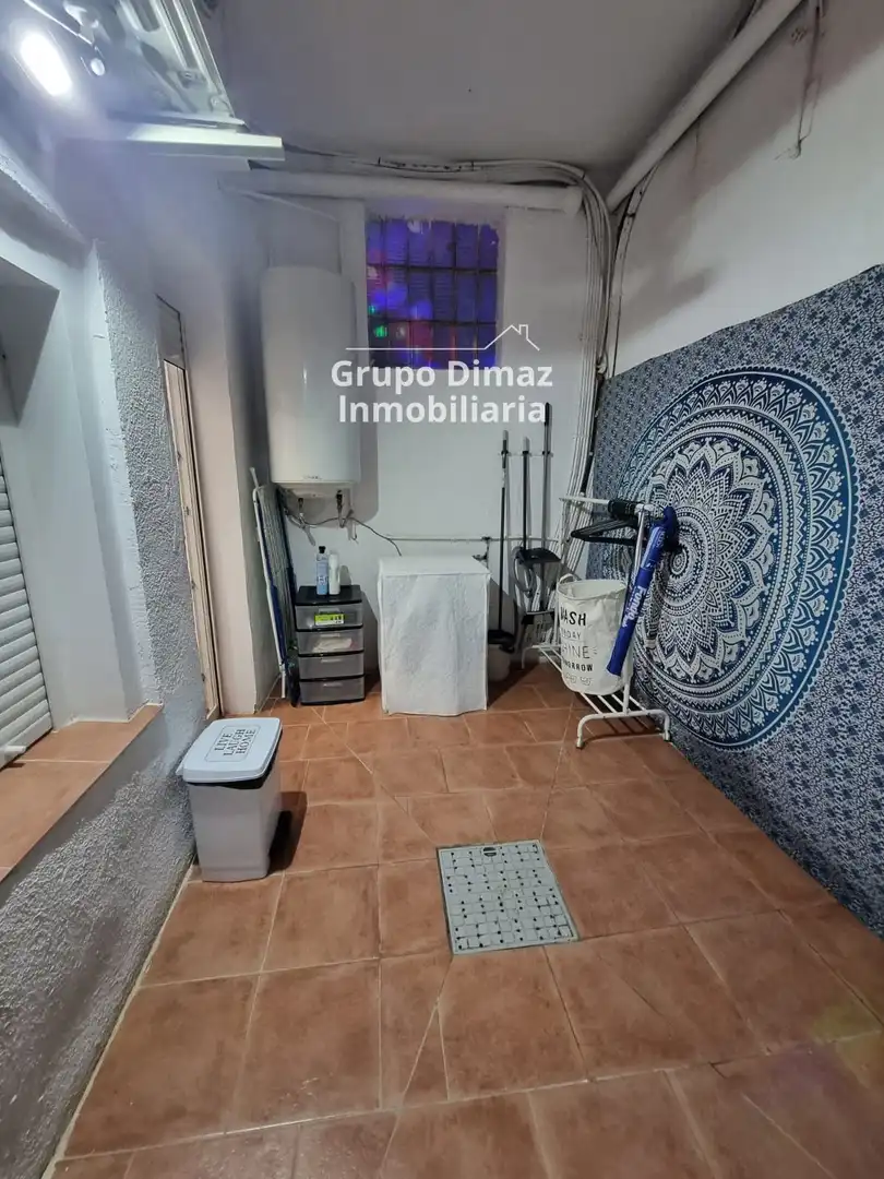 Wohnung zum Verkauf in Pineda de Mar mit Klimaanlage, Heizung und Möbliert