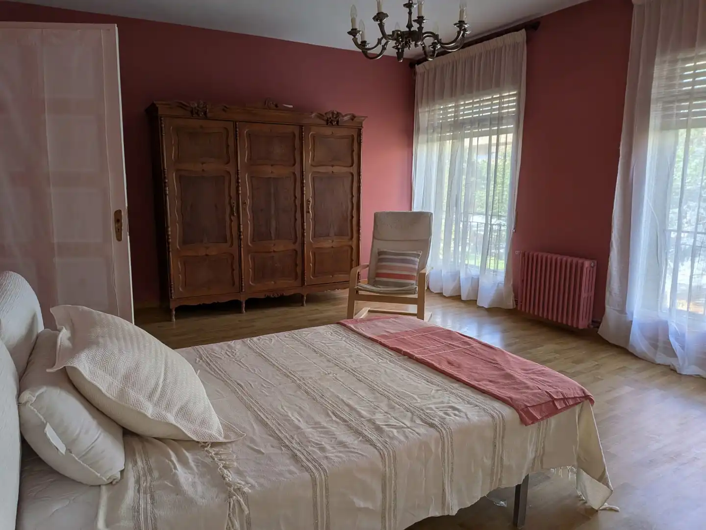 Habitación de Piso para compartir en Calahorra con Aire acondicionado, Calefacción y Terraza