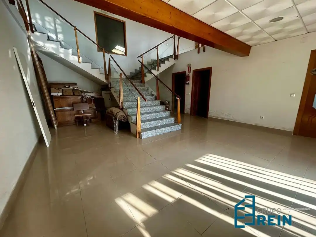 Commercial properties for rent in Recas
