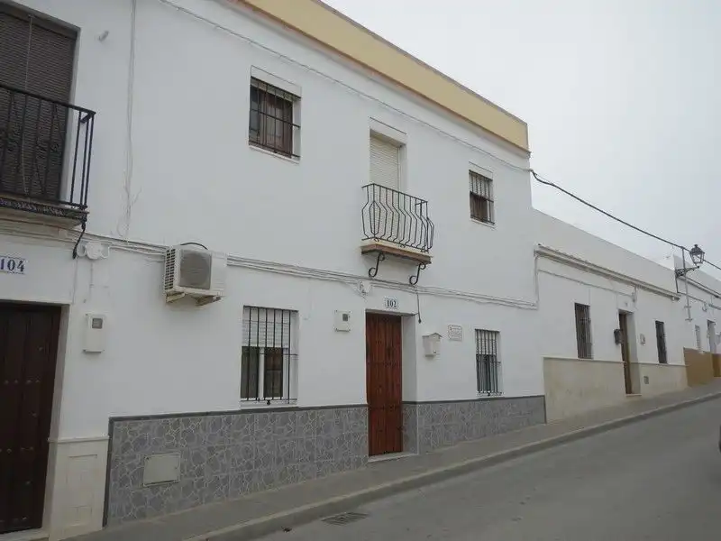 Vista exterior de Casa o chalet en venta en La Lantejuela 