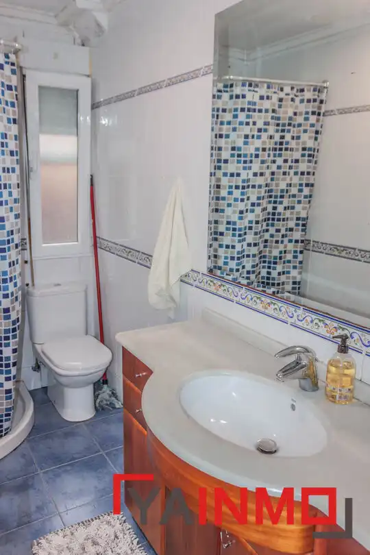 Bathroom of Flat for sale in Ariznabarra