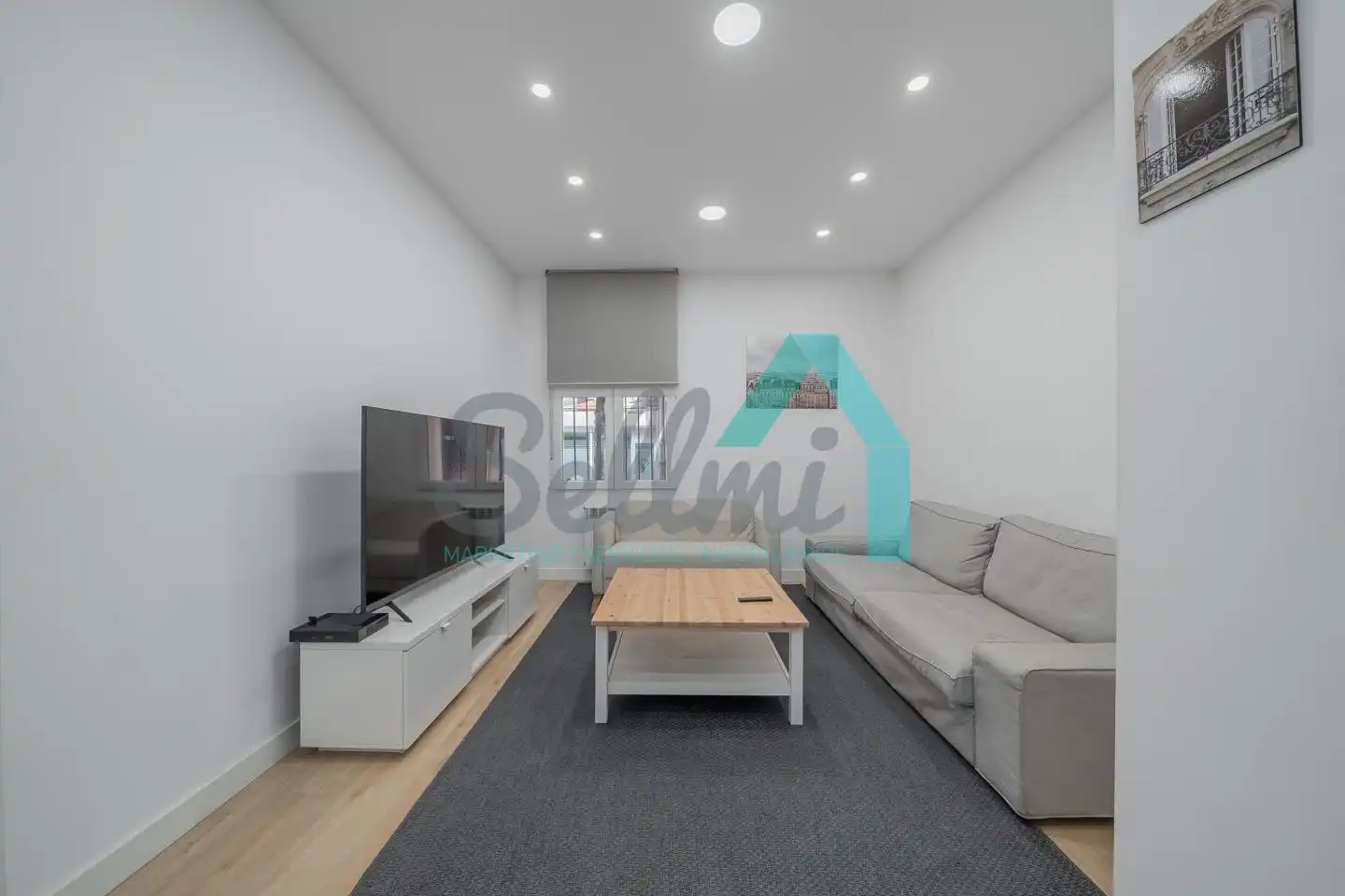 Sala d'estar de Planta baixa per a compartir en Oviedo  amb Calefacció, Moblat i Internet