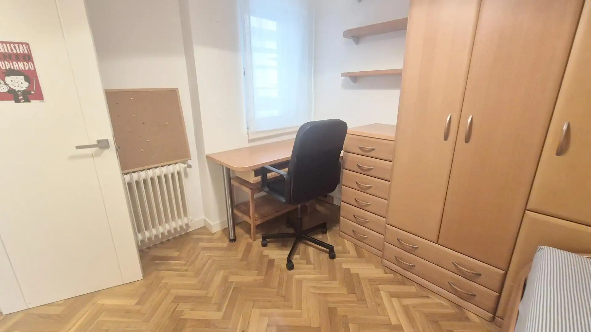 Habitación de Piso de alquiler en Salamanca con Calefacción, Parquet y Amueblado