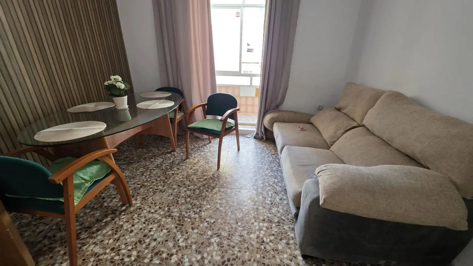 Apartament de lloguer a Calle SIERRA AITANA, Virgen del Remedio - Parque Lo Morant