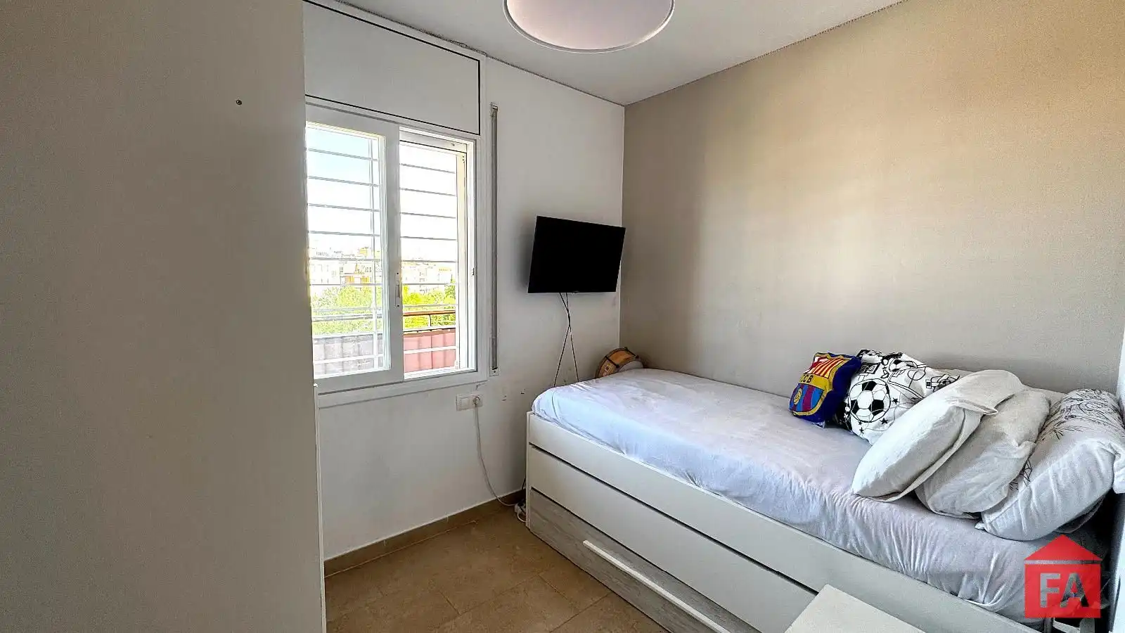 Bedroom of Attic for sale in El Vendrell  with Air Conditioner, Terrace and Storage room