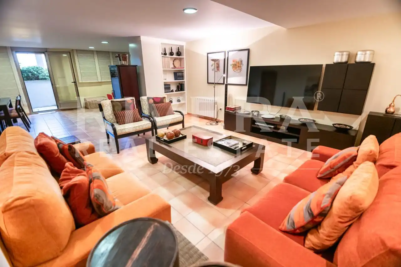 Casa adosada en venta en Sanxenxo con Calefacción, Jardín privado y Terraza