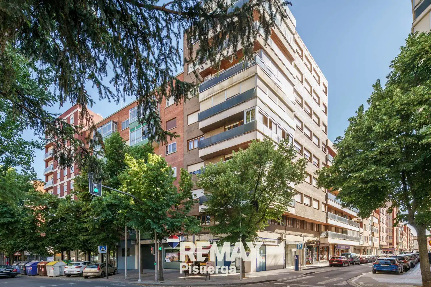 Vista exterior de Pis en venda en Palencia amb Calefacció i Balcó