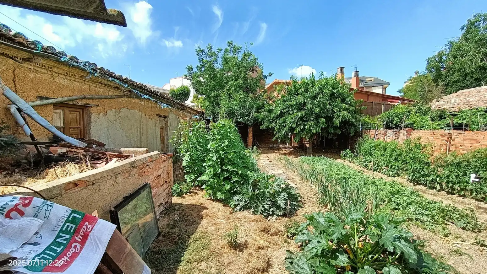 Garden of Houses for sale in Astorga