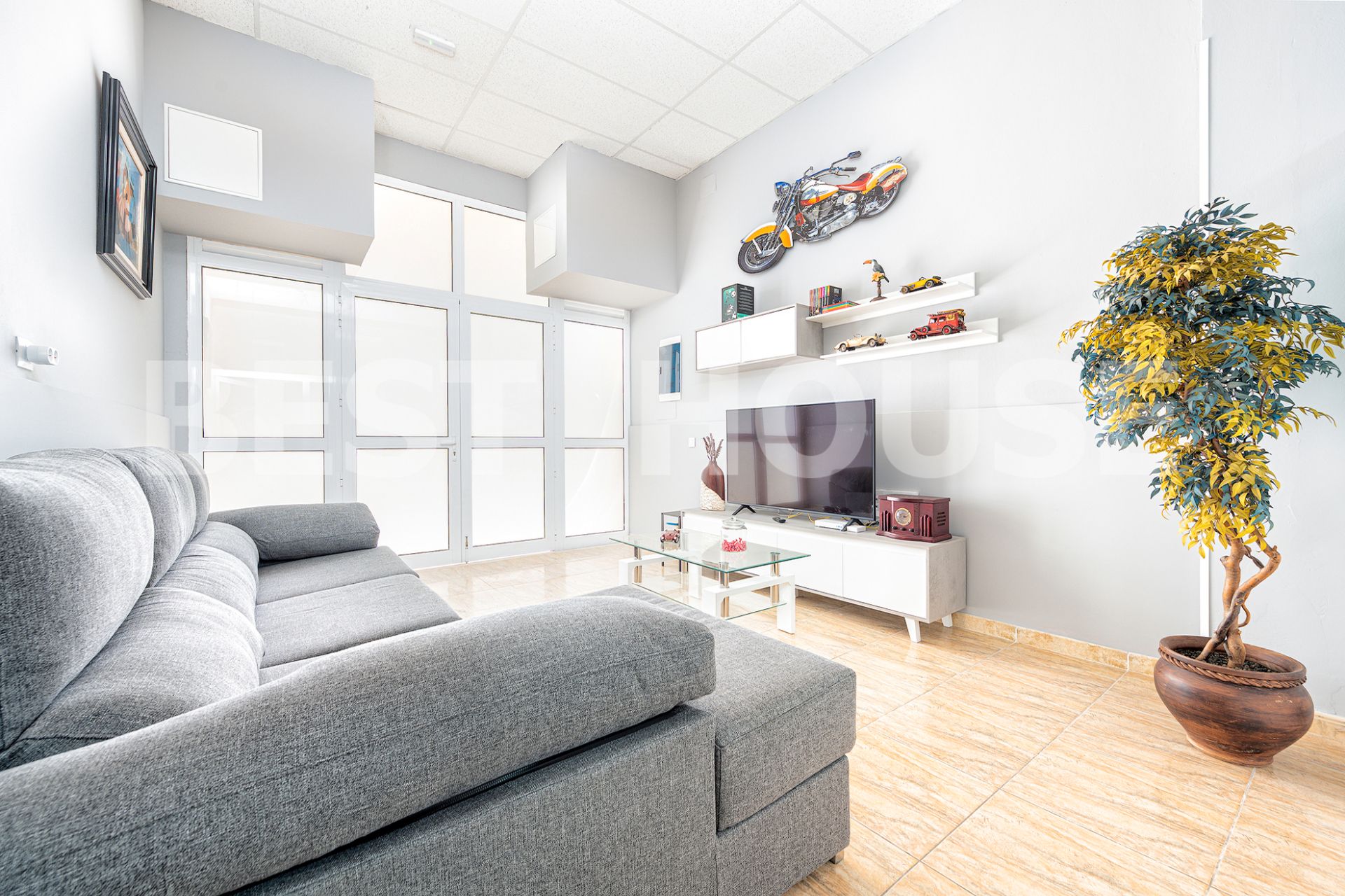 Living room of Planta baja for sale in Santa Lucía de Tirajana  with Air Conditioner and Furnished