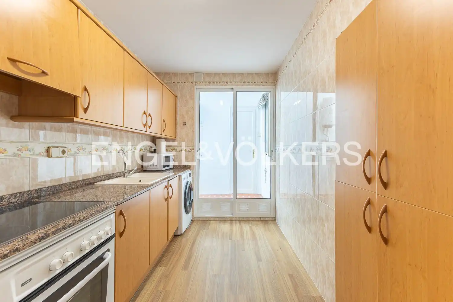 Kitchen of Flat for rent in Valencia  with Air Conditioner, Heating and Furnished