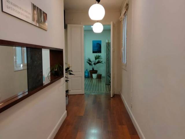 Oficina en Alquiler en Plaça d'Urquinaona, 11 en Sant Pere, Sta. Caterina i la Ribera