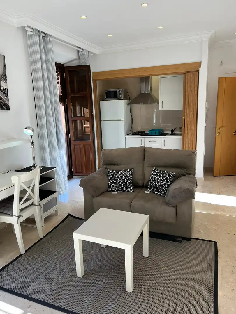 Attic for rent in Calle Santa Escolástica, San Matías - Realejo