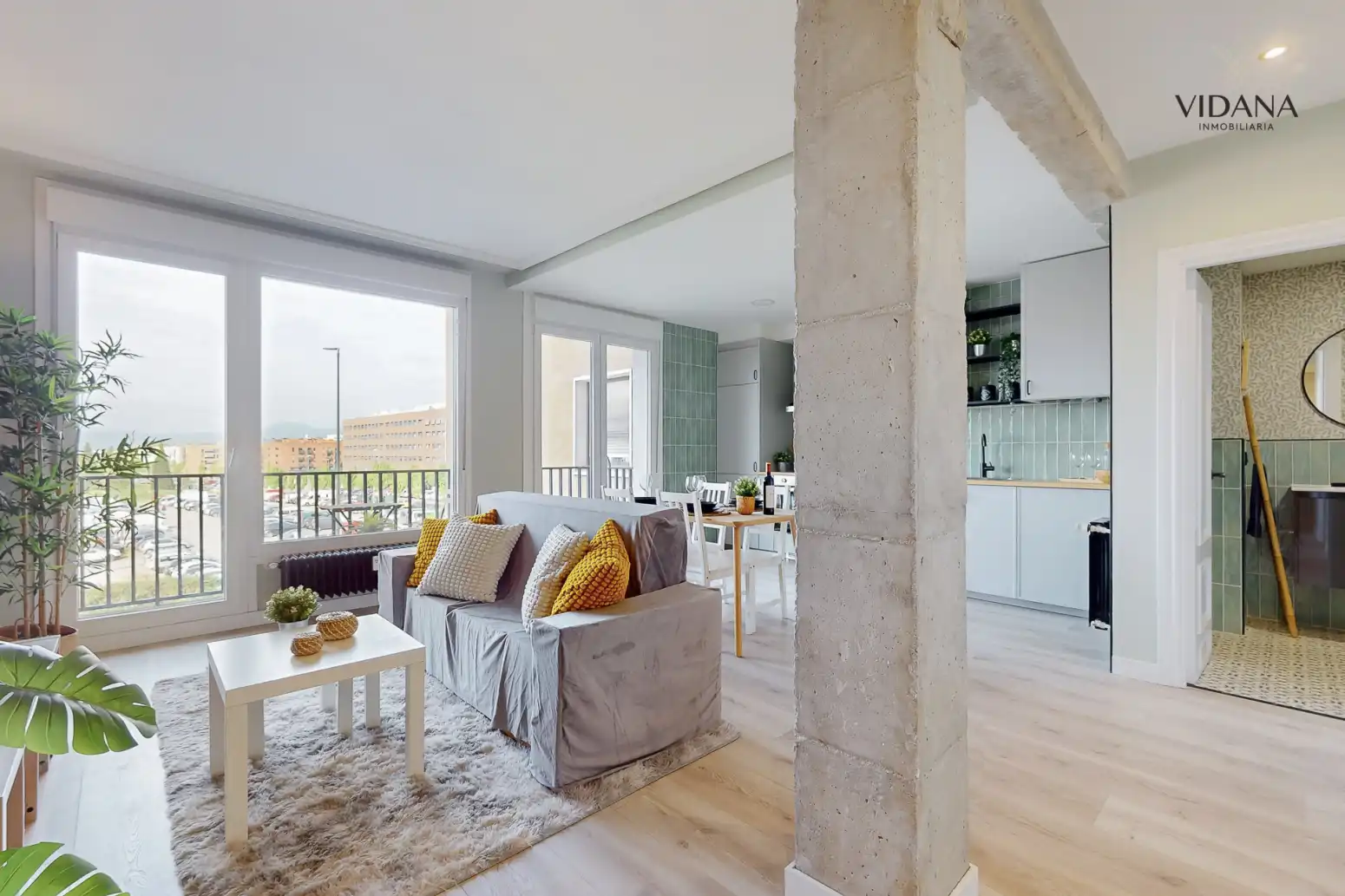 Sala de estar de Piso en venta en  Pamplona / Iruña con Calefacción, Parquet y Terraza