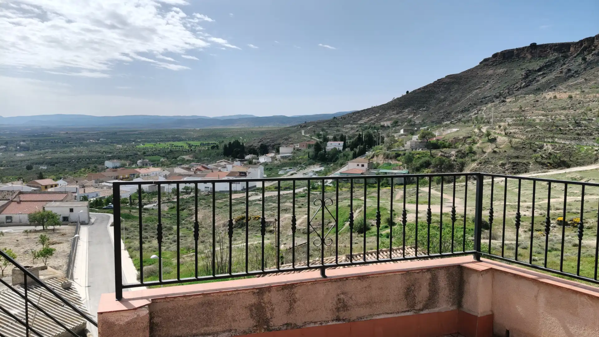 Vista exterior de Casa o xalet en venda en Baza