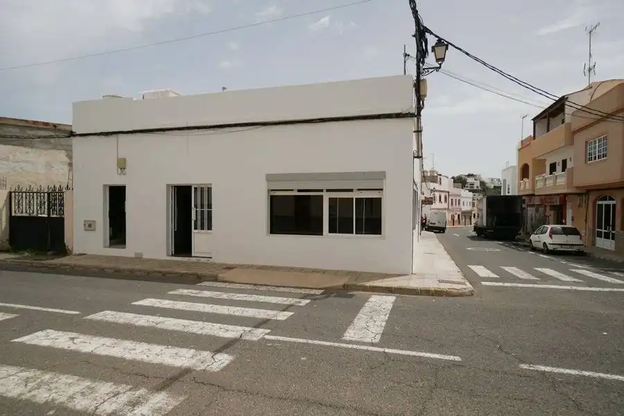 Local en venda a Calle GUANCHINERFE, 22, Las Playitas