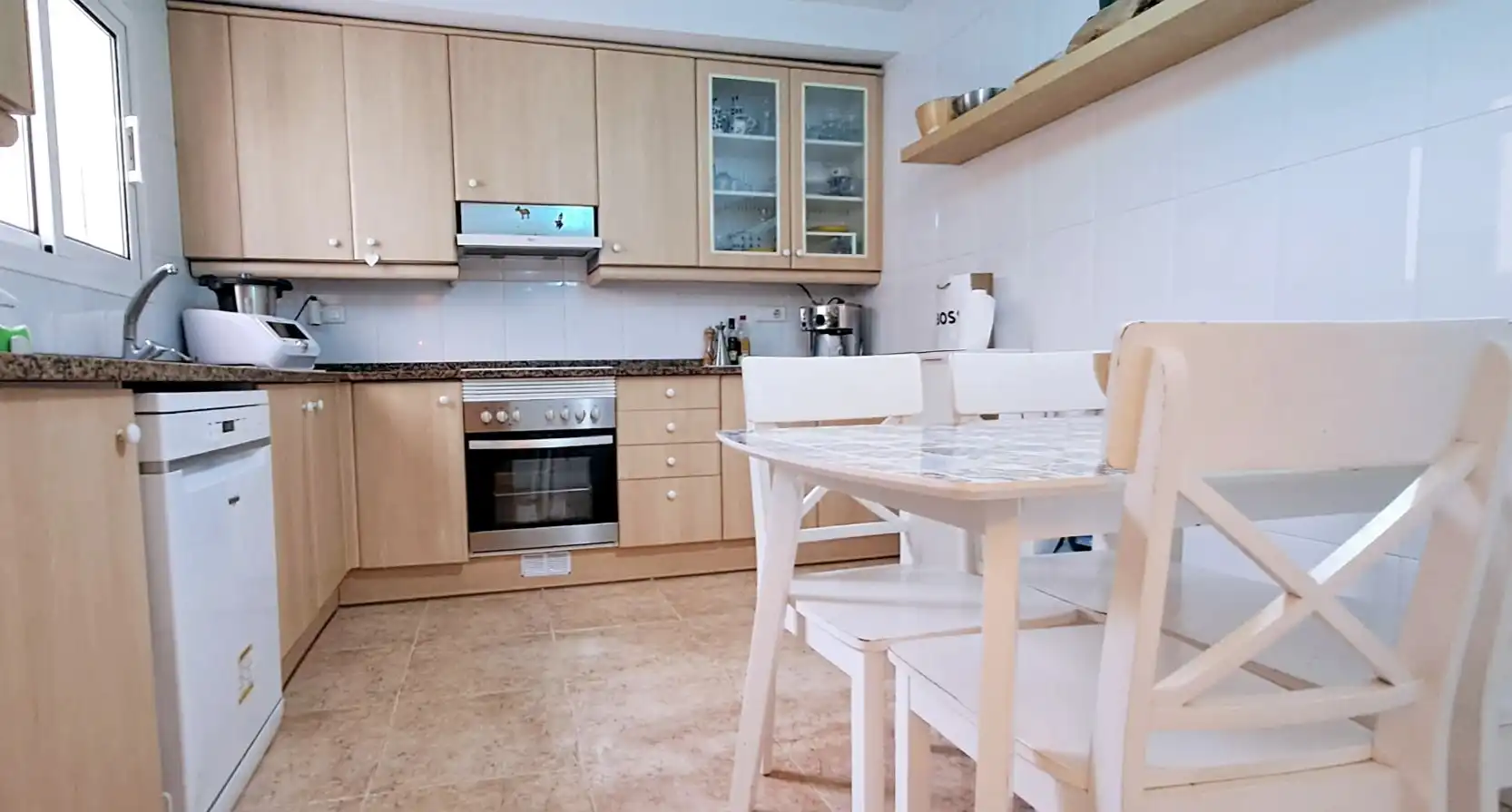 Cocina de Dúplex en venta en Malgrat de Mar con Aire acondicionado, Terraza y Amueblado